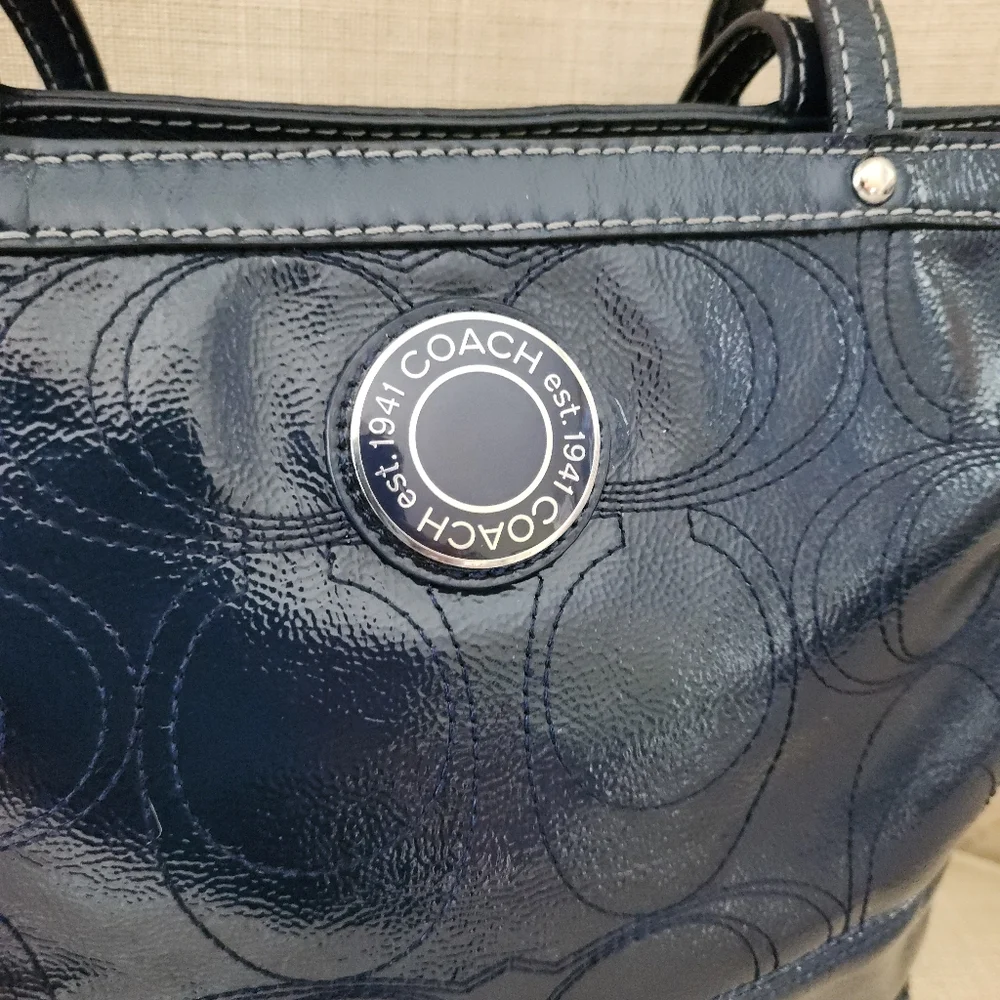Coach 19198 Vintage Patent Leather Stitched Signature Tote/ Shoulder Bag - Picture 6 of 15